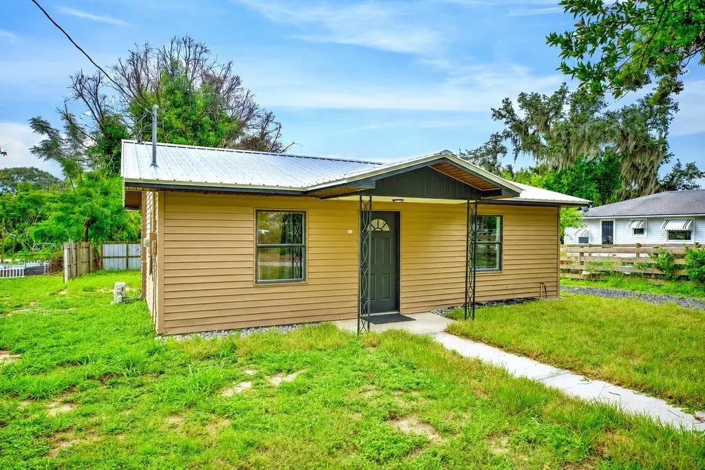 131 Wiggins Avenue Avon Park FL 33825