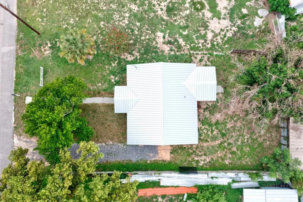 131 Wiggins Avenue Avon Park FL 33825