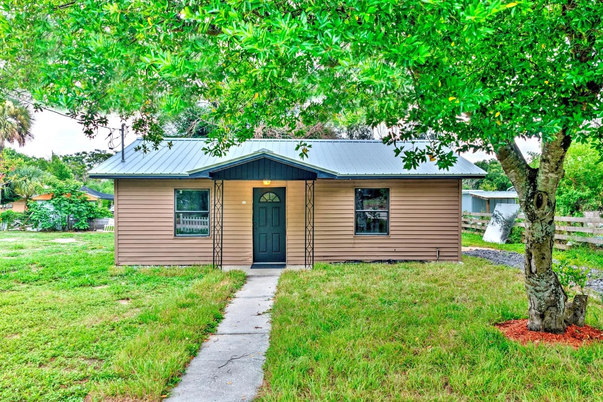 131 Wiggins Avenue Avon Park FL 33825