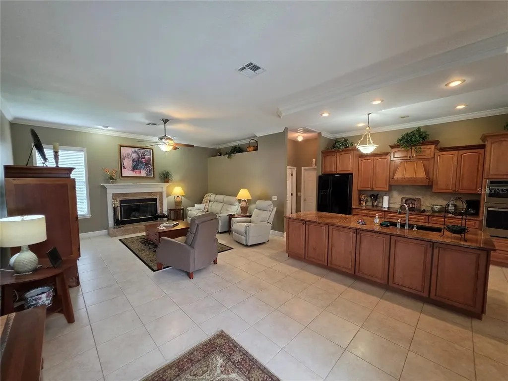 6523 Crews Lake Hills Loop E Lakeland FL 33813