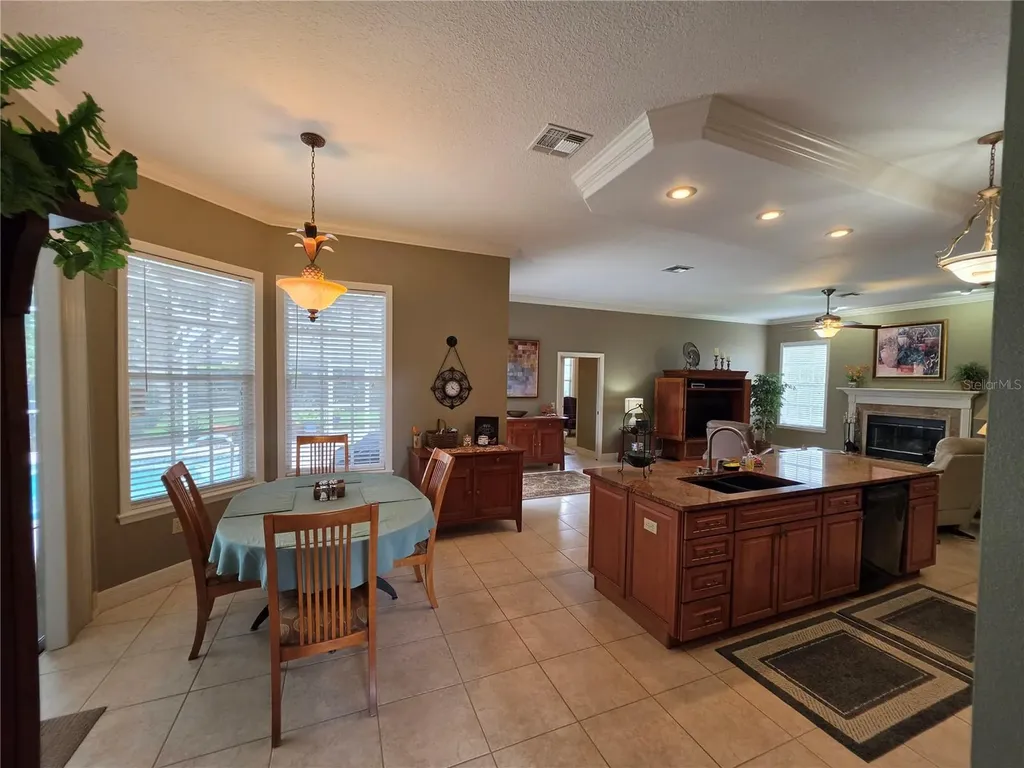 6523 Crews Lake Hills Loop E Lakeland FL 33813
