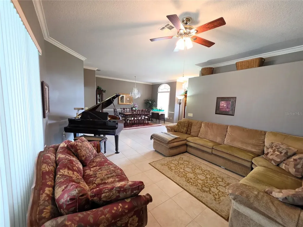 6523 Crews Lake Hills Loop E Lakeland FL 33813