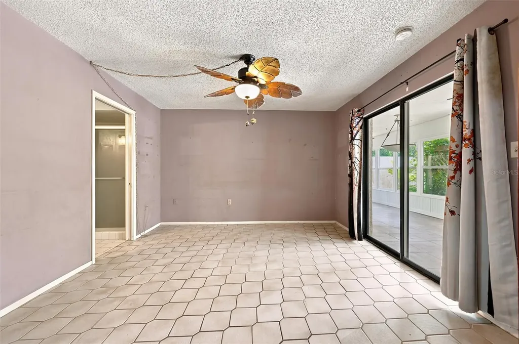 240 Sherwood Drive Bradenton FL 34210