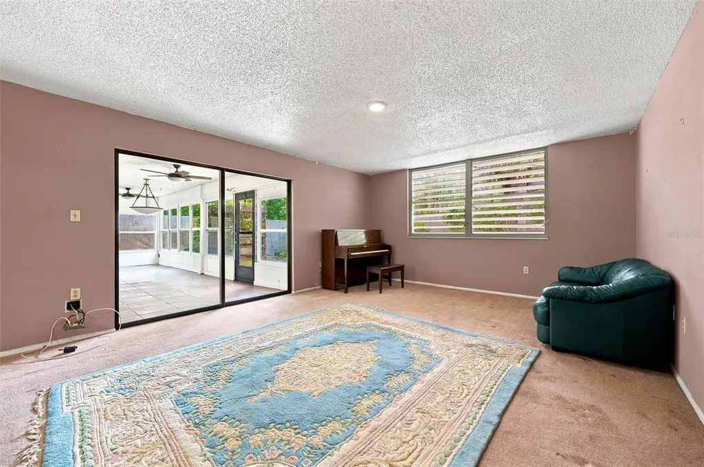 240 Sherwood Drive Bradenton FL 34210