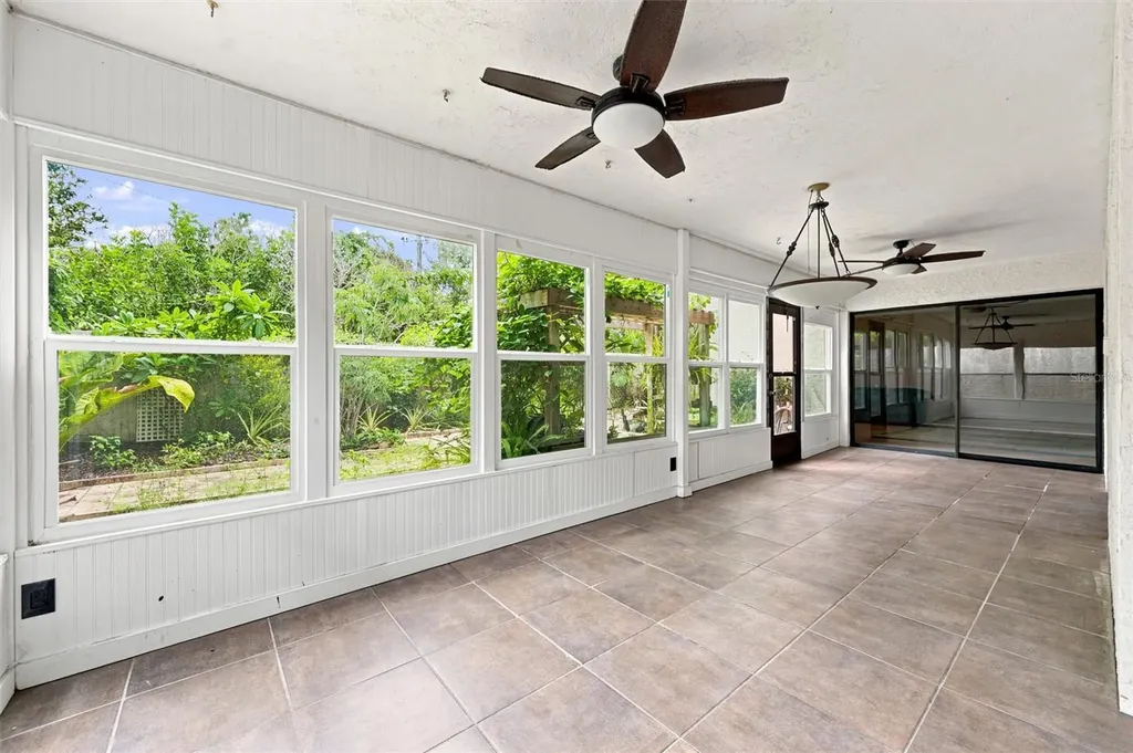 240 Sherwood Drive Bradenton FL 34210