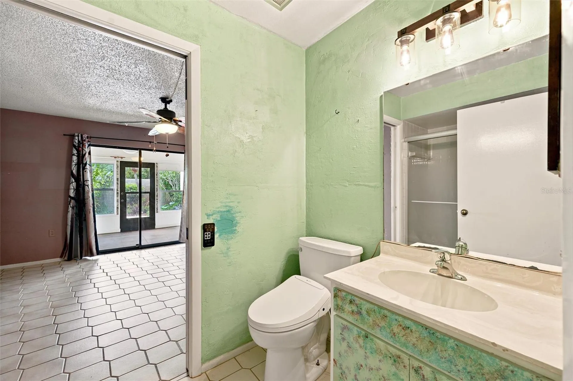240 Sherwood Drive Bradenton FL 34210