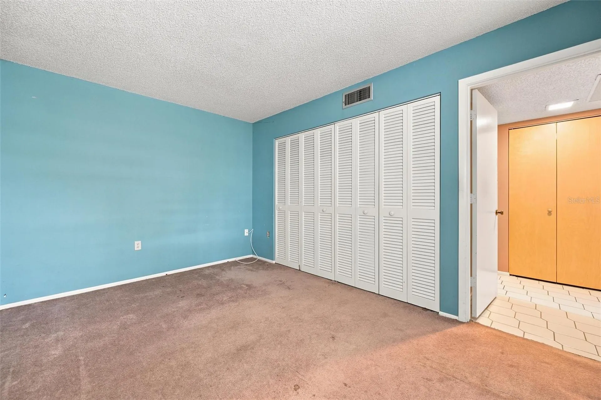 240 Sherwood Drive Bradenton FL 34210