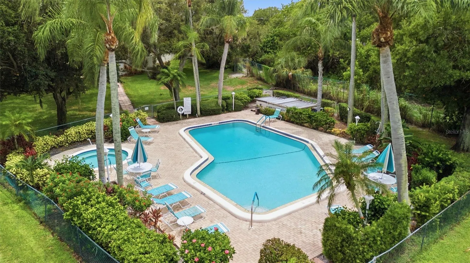 240 Sherwood Drive Bradenton FL 34210