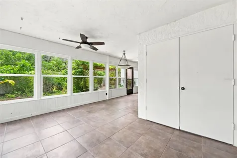 240 Sherwood Drive Bradenton FL 34210