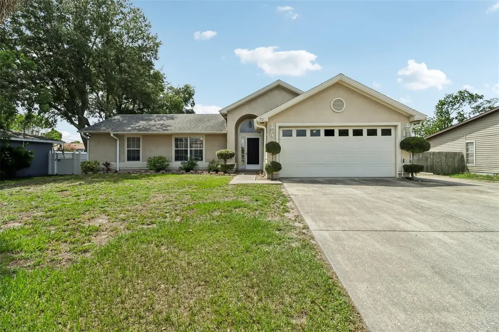 1977 S Old Mill Drive Deltona FL 32725