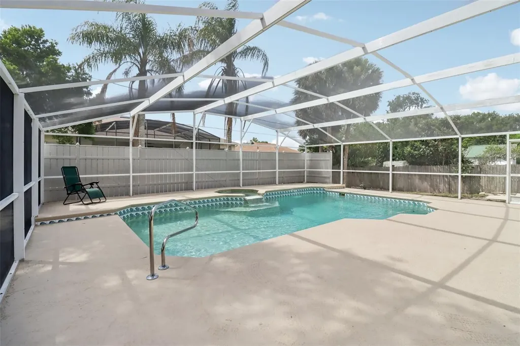 1977 S Old Mill Drive Deltona FL 32725