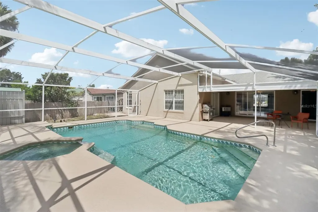 1977 S Old Mill Drive Deltona FL 32725