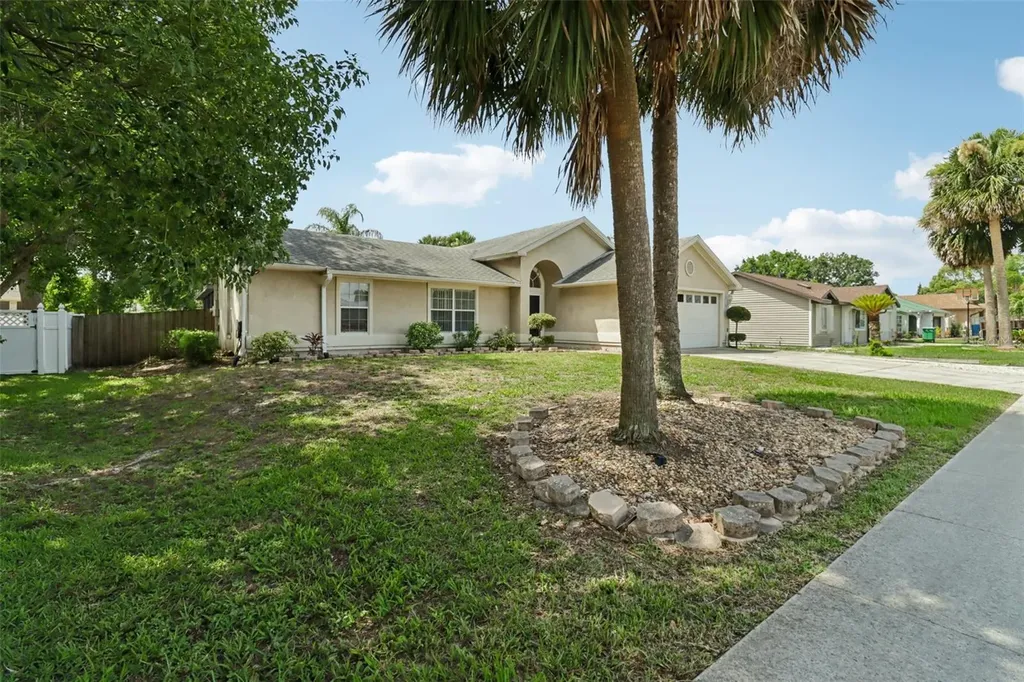 1977 S Old Mill Drive Deltona FL 32725