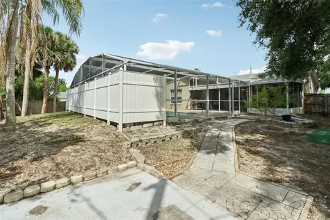 1977 S Old Mill Drive Deltona FL 32725
