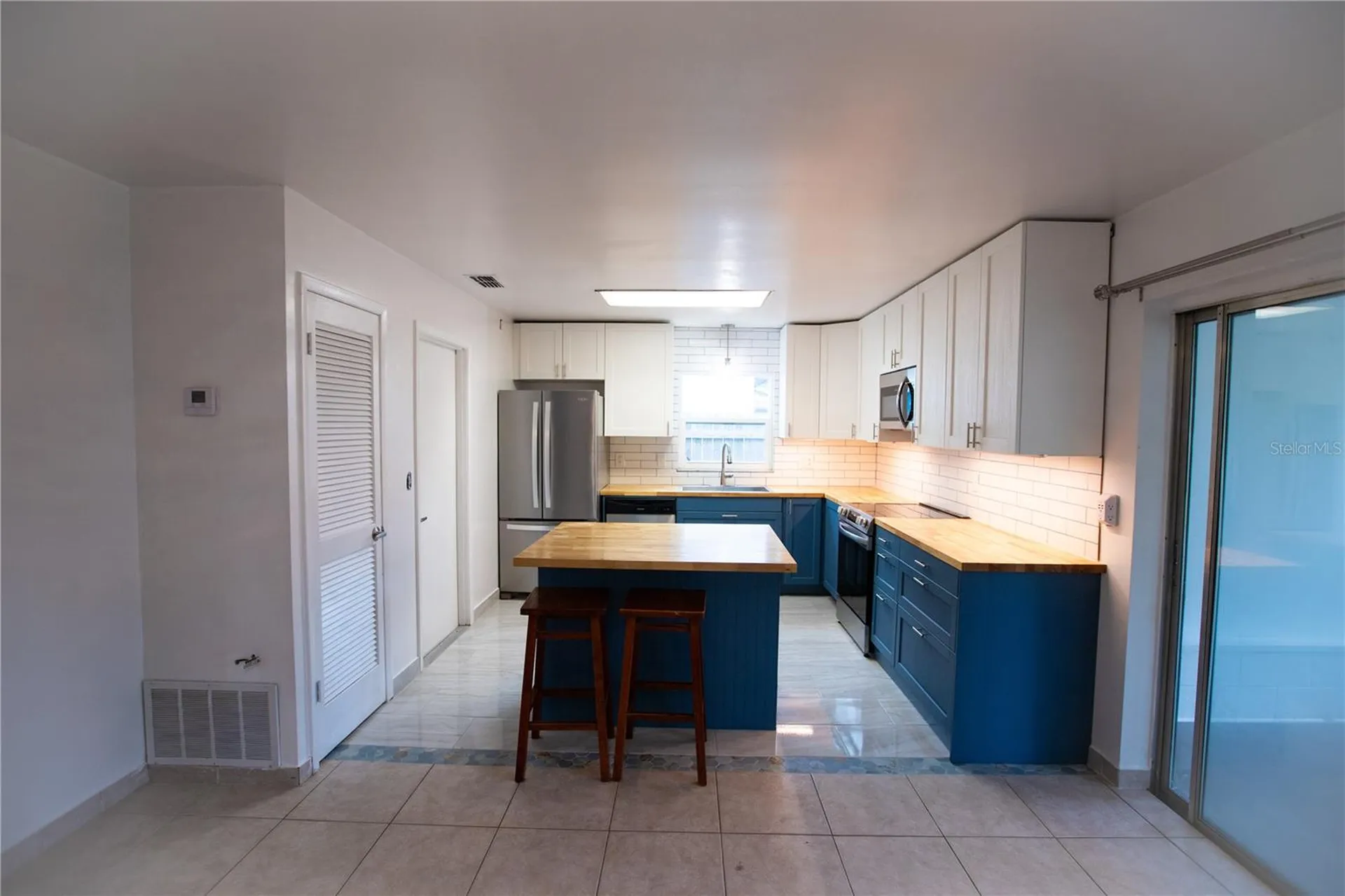 526 Dorset Circle South Daytona FL 32119