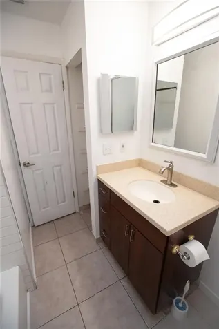 526 Dorset Circle South Daytona FL 32119