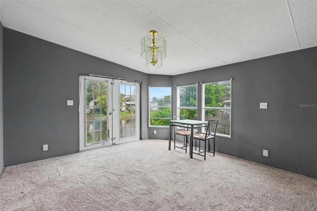 5829 Coventry Drive Tampa FL 33615