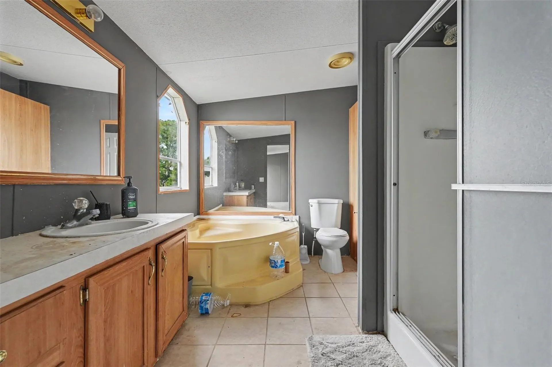 5829 Coventry Drive Tampa FL 33615