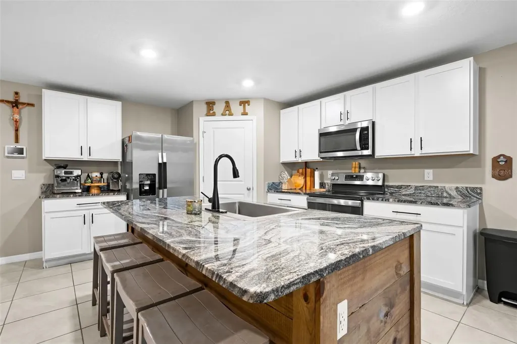 5480 Flint Hills Drive Wimauma FL 33598