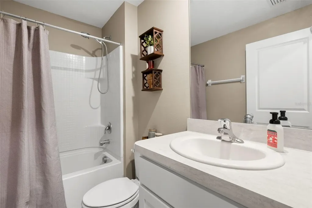 5480 Flint Hills Drive Wimauma FL 33598