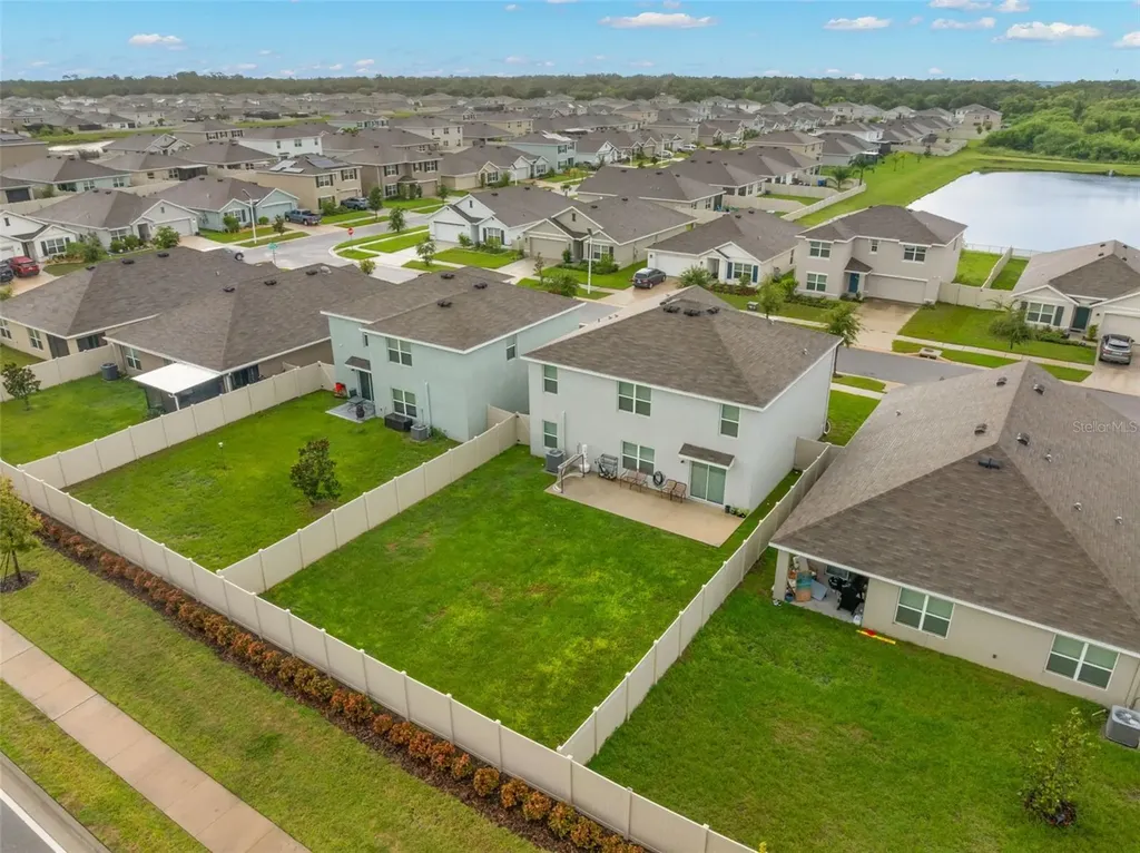 5480 Flint Hills Drive Wimauma FL 33598