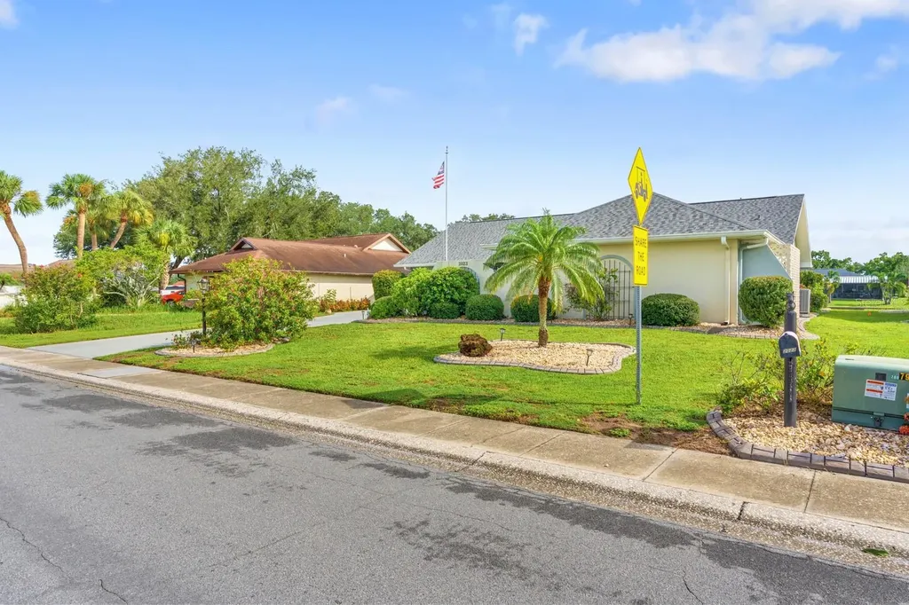 2023 El Rancho Drive Sun City Center FL 33573