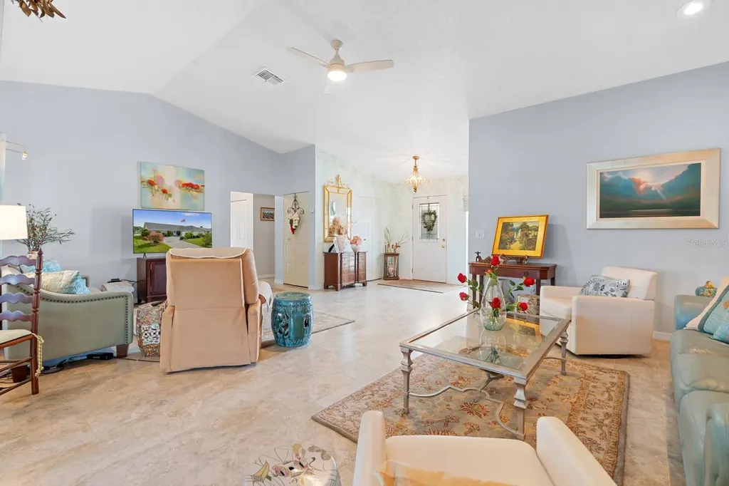 2023 El Rancho Drive Sun City Center FL 33573