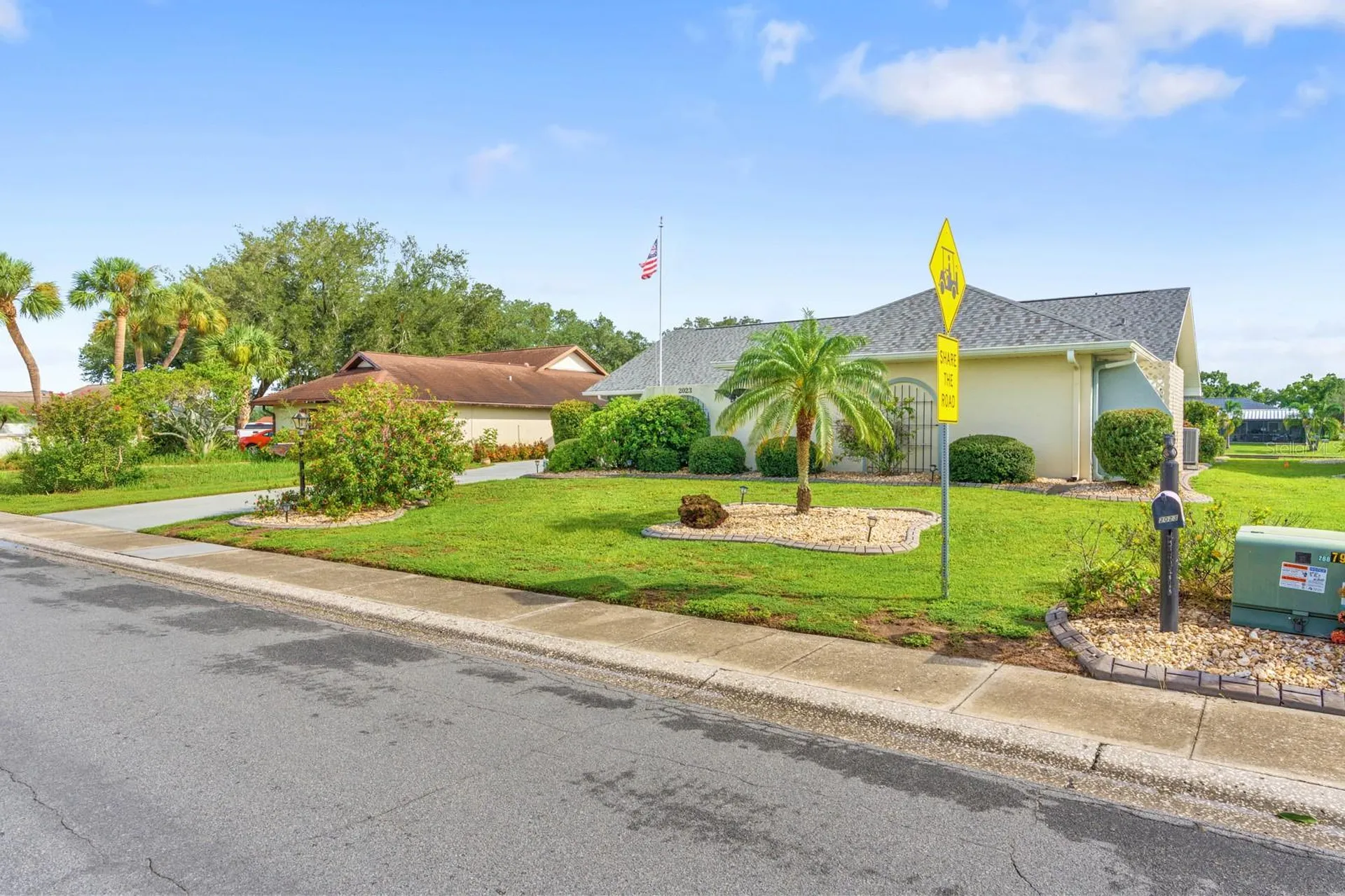 2023 El Rancho Drive Sun City Center FL 33573