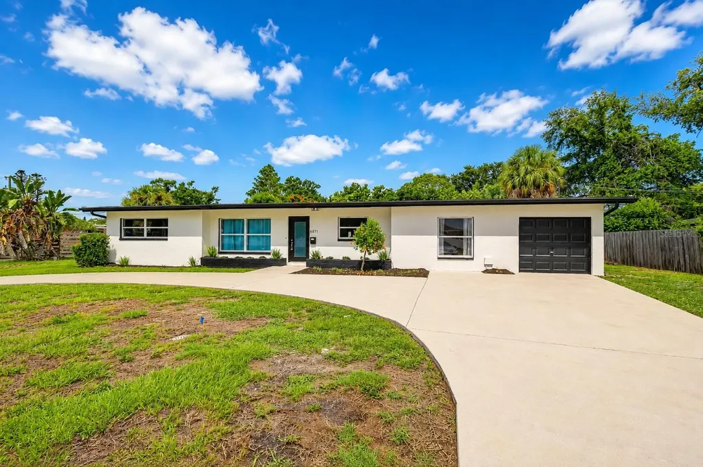 6871 4th Street S St Petersburg FL 33705