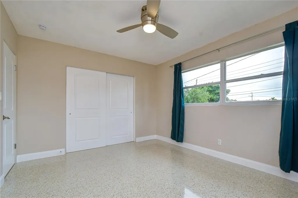 6871 4th Street S St Petersburg FL 33705