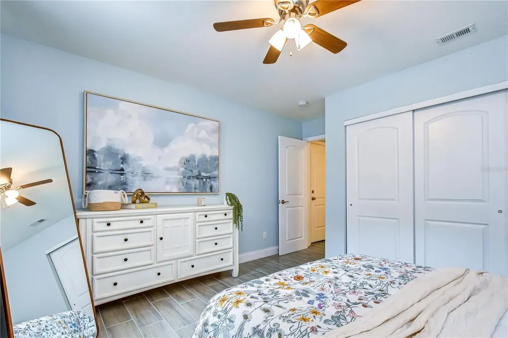 6871 4th Street S St Petersburg FL 33705
