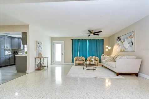 6871 4th Street S St Petersburg FL 33705