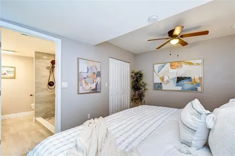 6871 4th Street S St Petersburg FL 33705
