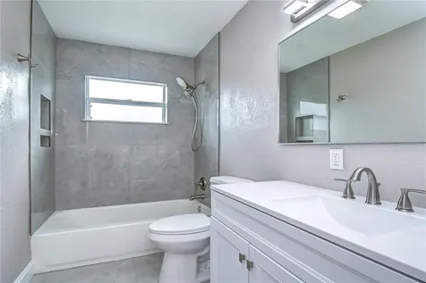 6871 4th Street S St Petersburg FL 33705