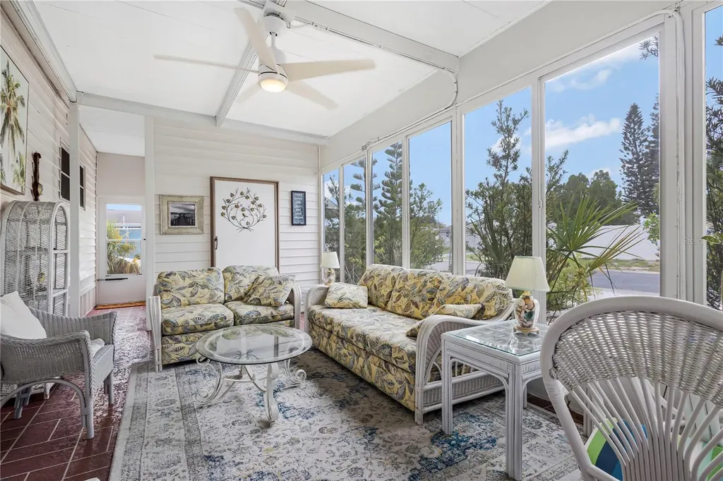 3324 W Tiki Drive Holiday FL 34691