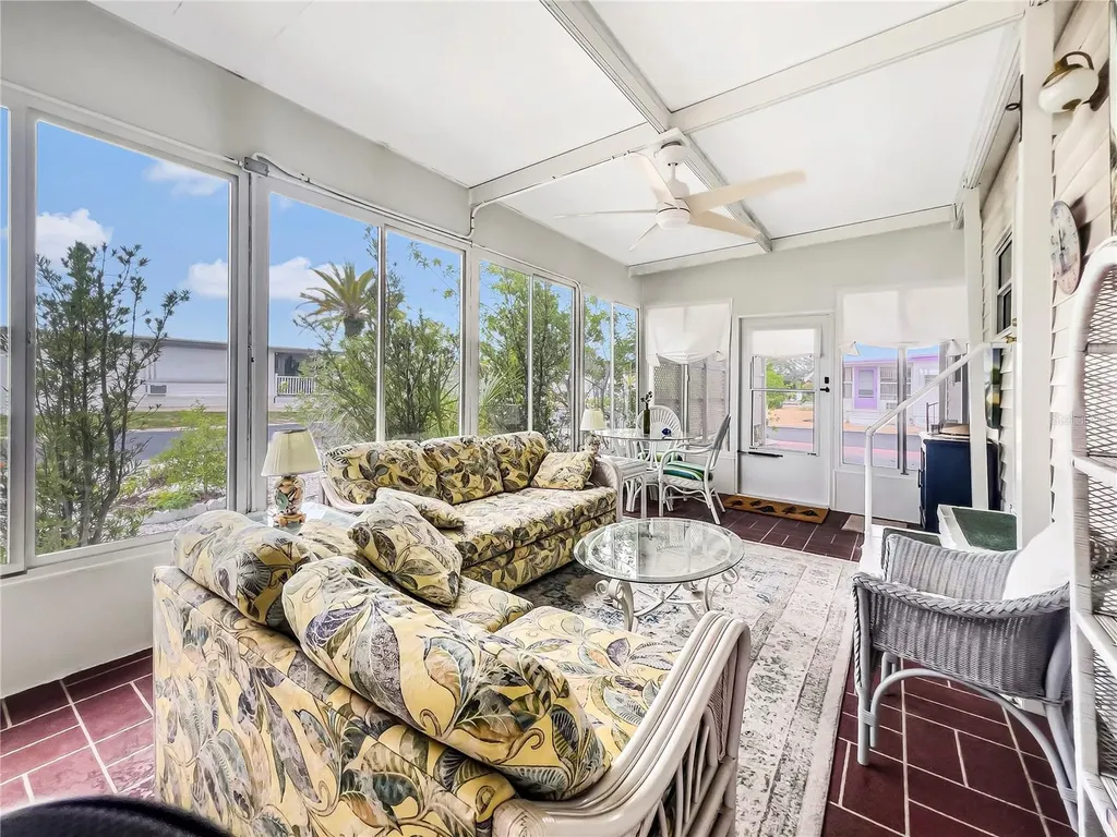 3324 W Tiki Drive Holiday FL 34691