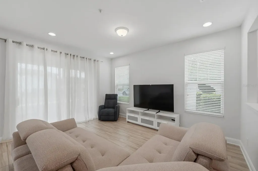 15691 Orange Harvest Loop Winter Garden FL 34787