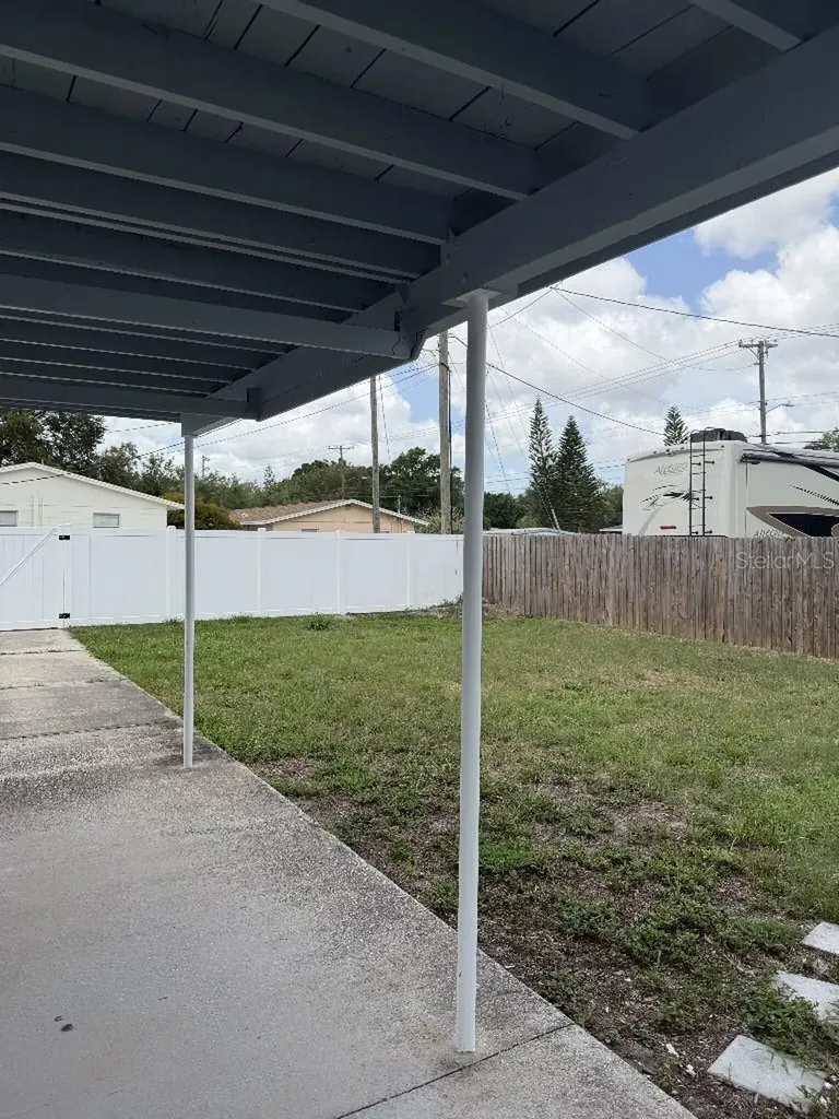 632 89th Avenue N St Petersburg FL 33702