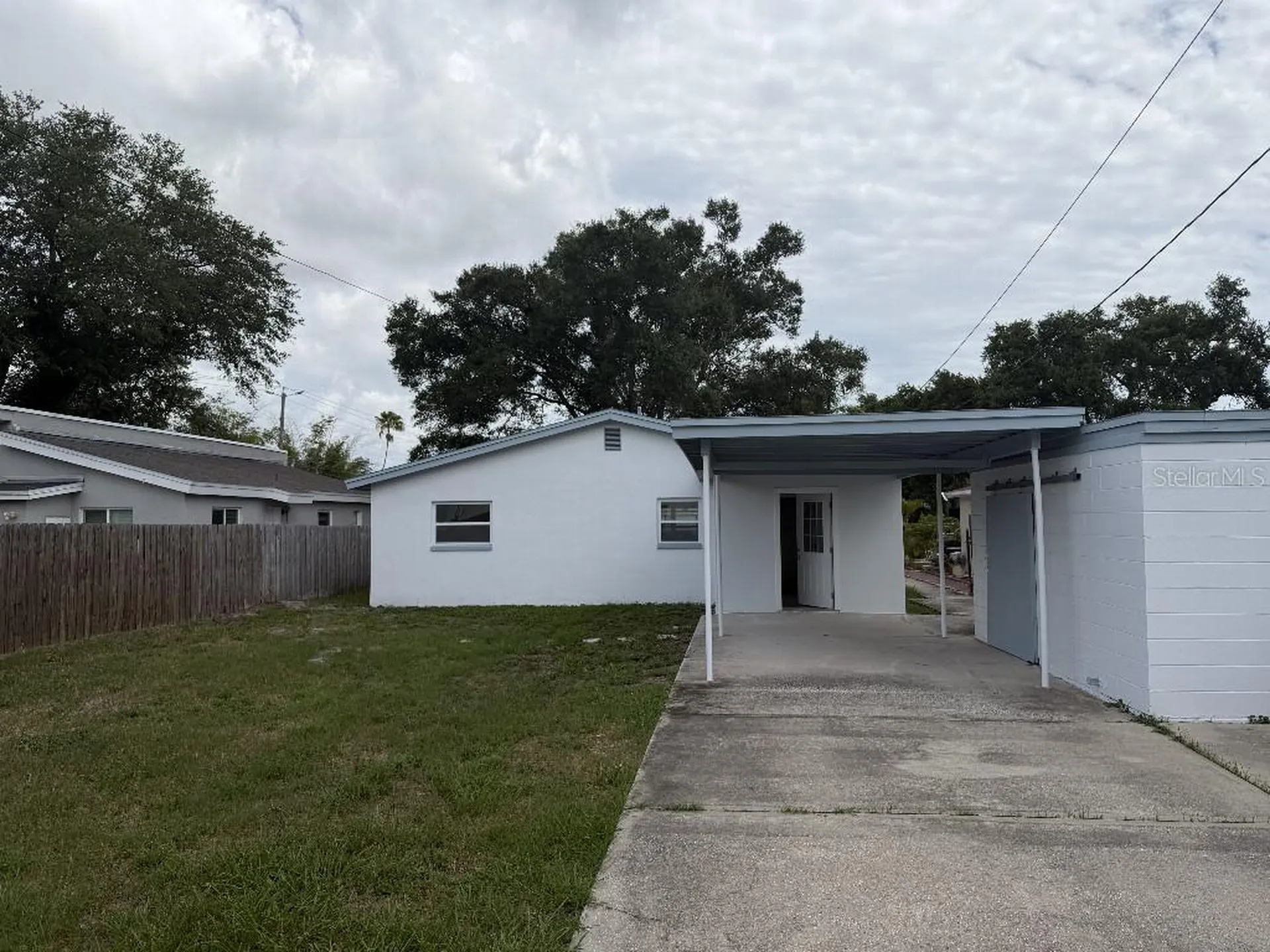 632 89th Avenue N St Petersburg FL 33702