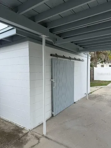 632 89th Avenue N St Petersburg FL 33702