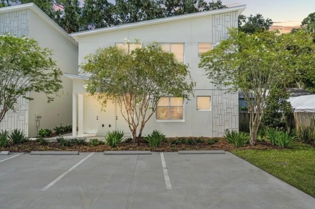 4206 N Manhattan Avenue Tampa FL 33614