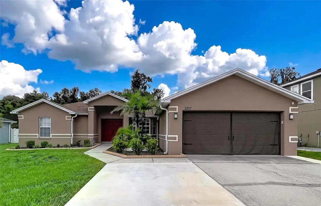 3217 Enclave Boulevard Mulberry FL 33860