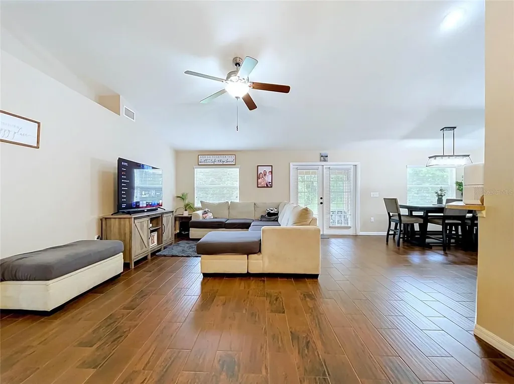3217 Enclave Boulevard Mulberry FL 33860