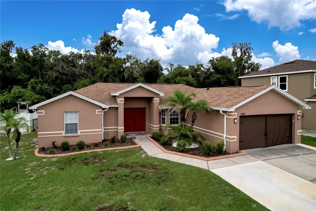 3217 Enclave Boulevard Mulberry FL 33860