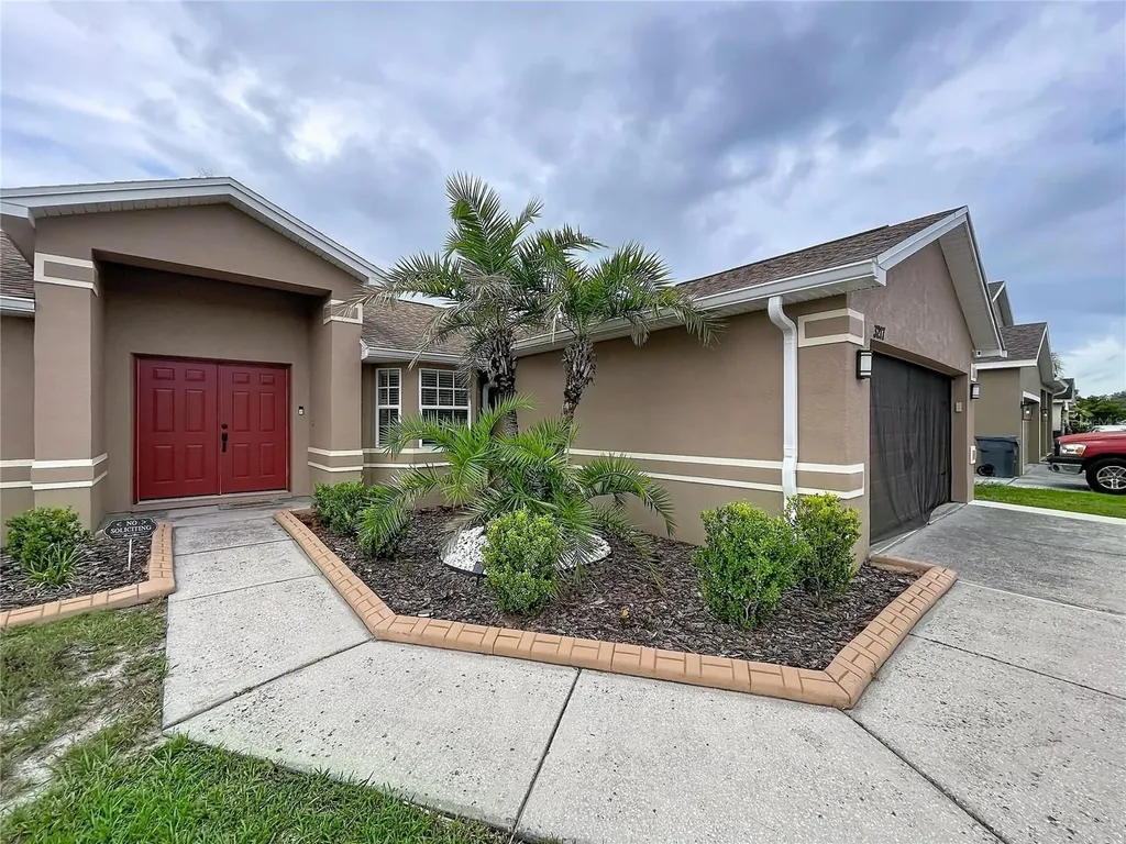 3217 Enclave Boulevard Mulberry FL 33860