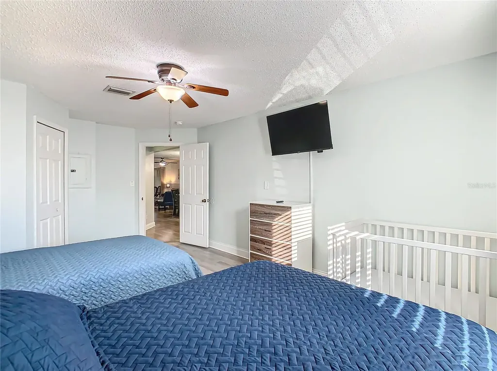 8825 Coral Palms Court Kissimmee FL 34747
