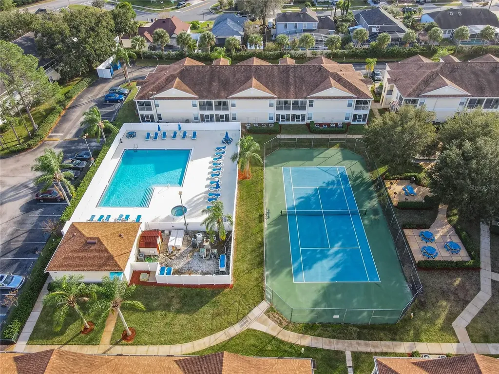 8825 Coral Palms Court Kissimmee FL 34747