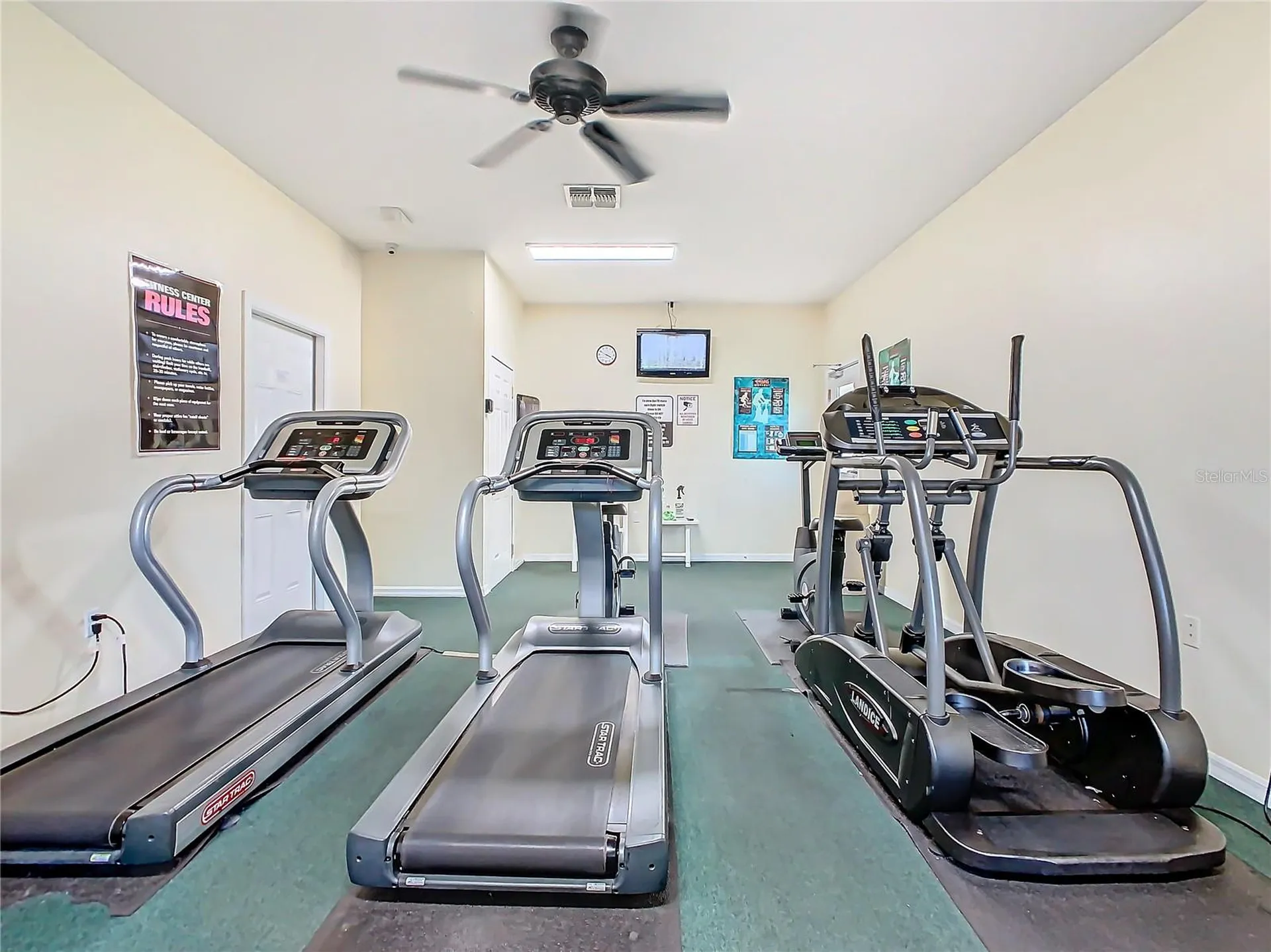 8825 Coral Palms Court Kissimmee FL 34747