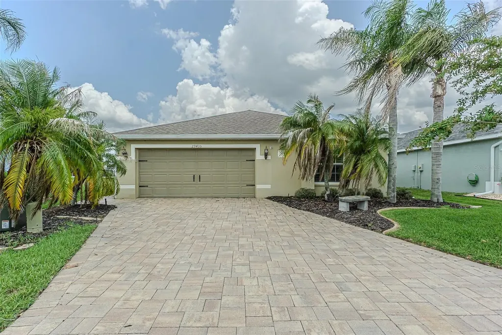 29435 Snap Hook Drive San Antonio FL 33576
