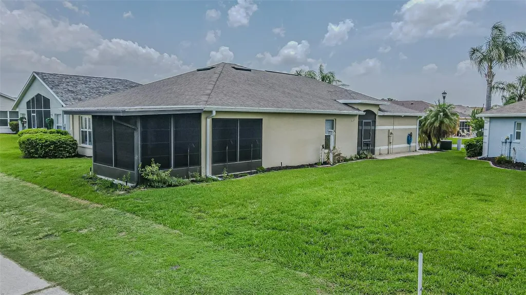 29435 Snap Hook Drive San Antonio FL 33576